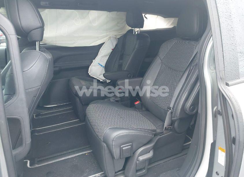 Photo 8 of 2023 Toyota Sienna 25TH ANNIVERSARY EDITION (VIN 5TDCSKFC7PS078979)