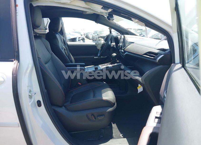 Photo 5 of 2024 Toyota Sienna XSE (VIN 5TDCSKFC8RS115976)