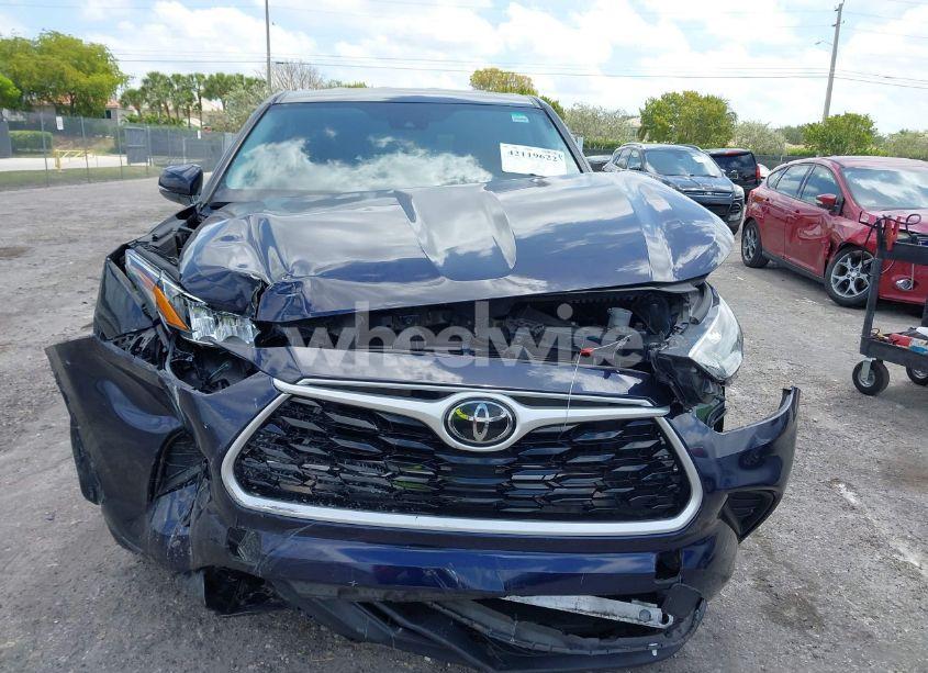 Photo 12 of 2020 Toyota Highlander L (VIN 5TDCZRAH1LS009495)