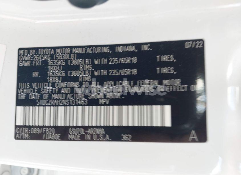 Photo 9 of 2022 Toyota Highlander L (VIN 5TDCZRAH2NS131463)