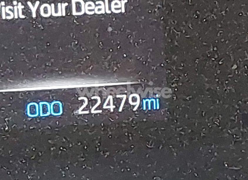 Photo 16 of 2022 Toyota Highlander L (VIN 5TDCZRAH3NS137692)