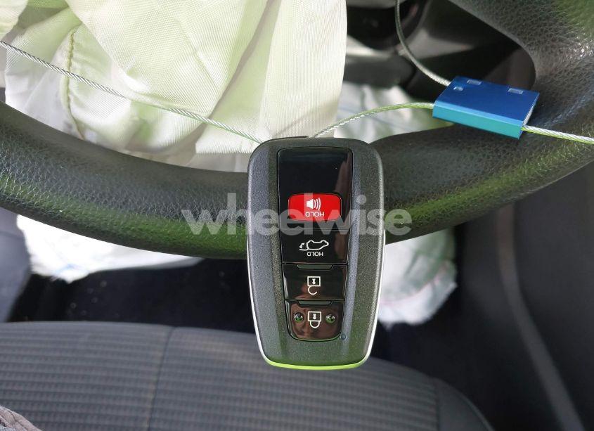 Photo 11 of 2022 Toyota Highlander L (VIN 5TDCZRAH4NS543318)