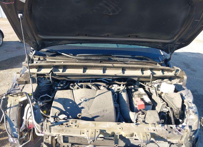 Photo 10 of 2021 Toyota Highlander L (VIN 5TDCZRAH5MS044879)