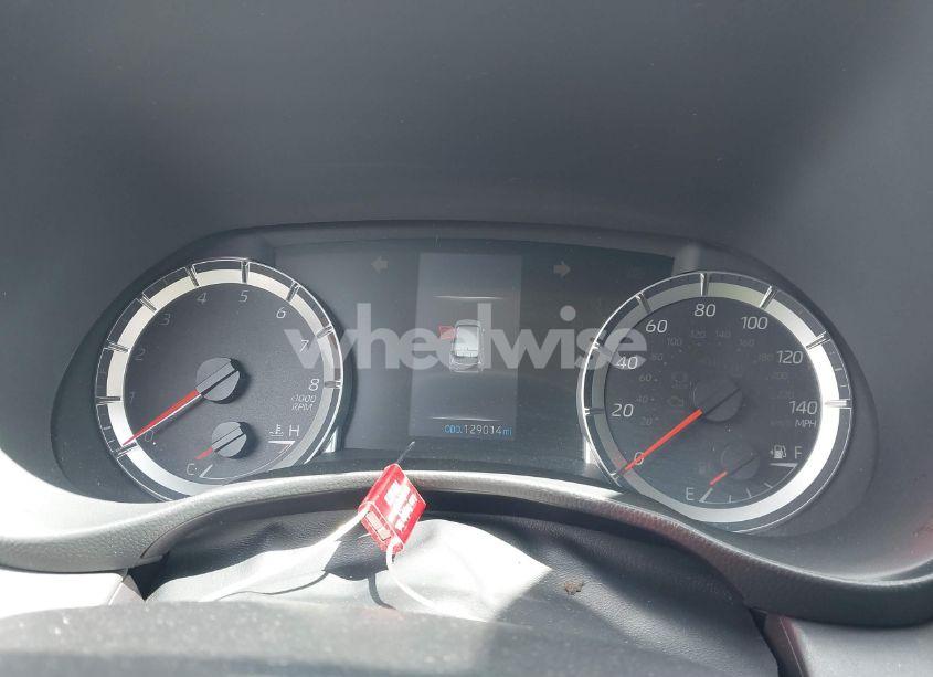 Photo 7 of 2021 Toyota Highlander L (VIN 5TDCZRAH6MS538197)