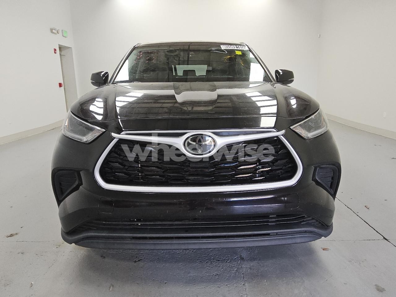 Photo 5 of 2021 TOYOTA HIGHLANDER L (VIN 5TDCZRAH8MS065354)