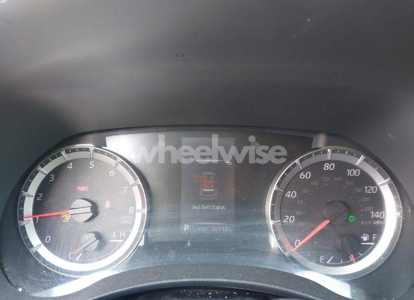 Photo 7 of 2022 Toyota Highlander L (VIN 5TDCZRAH8NS547467)