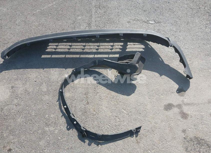 Photo 12 of 2021 Toyota Highlander L (VIN 5TDCZRBH1MS558663)