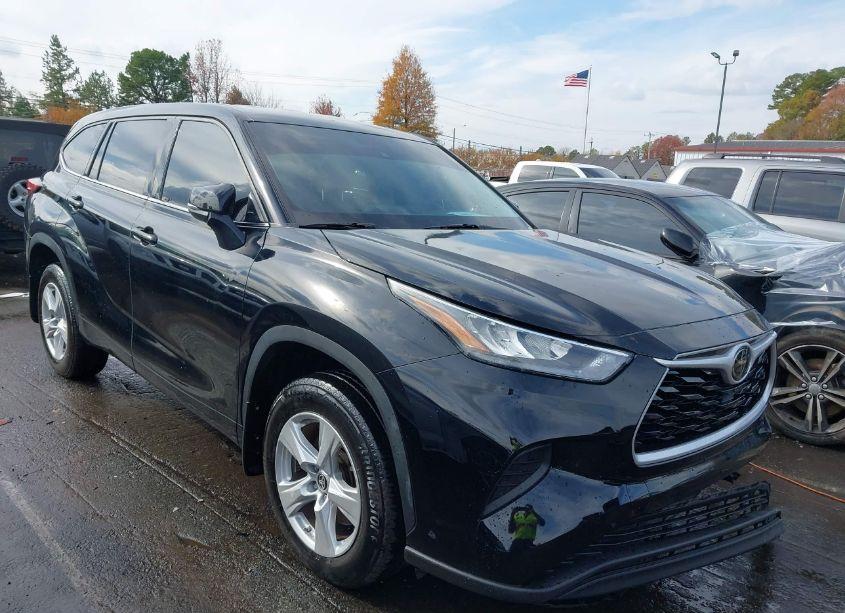 2020 Toyota Highlander L (VIN 5TDCZRBH6LS055967) main photo