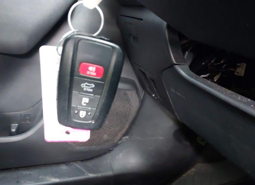 Photo 11 of 2020 Toyota Highlander L (VIN 5TDCZRBH6LS055967)