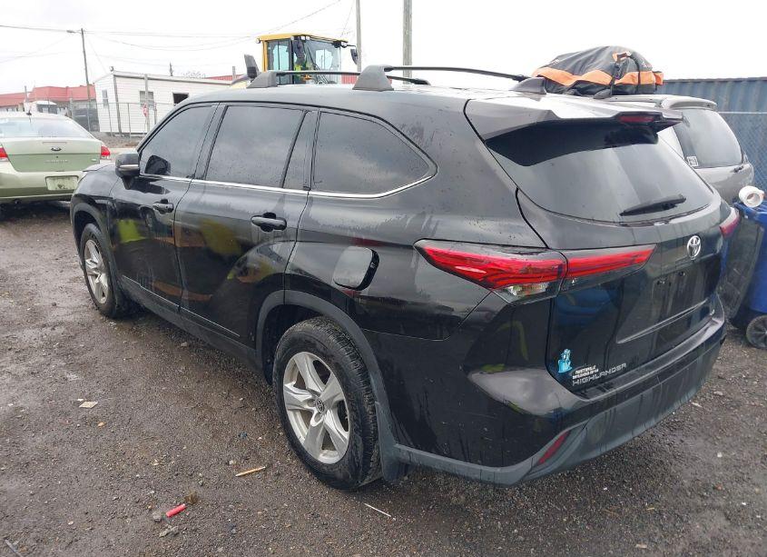 Photo 3 of 2020 Toyota Highlander L (VIN 5TDCZRBH7LS036294)