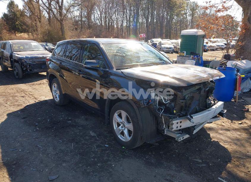 2021 Toyota Highlander L (VIN 5TDCZRBH8MS070150) main photo