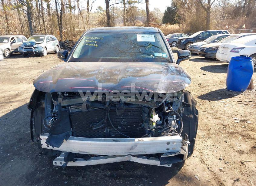 Photo 12 of 2021 Toyota Highlander L (VIN 5TDCZRBH8MS070150)