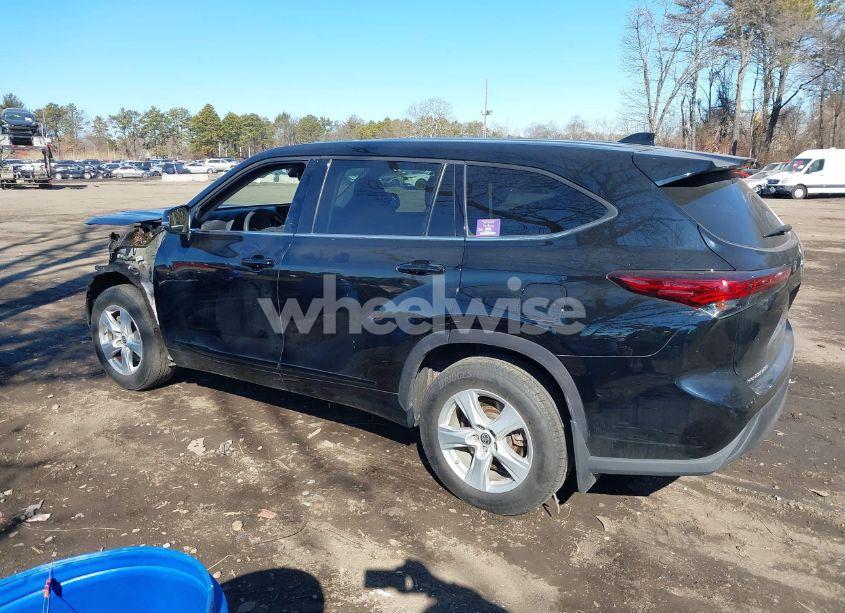 Photo 14 of 2021 Toyota Highlander L (VIN 5TDCZRBH8MS070150)
