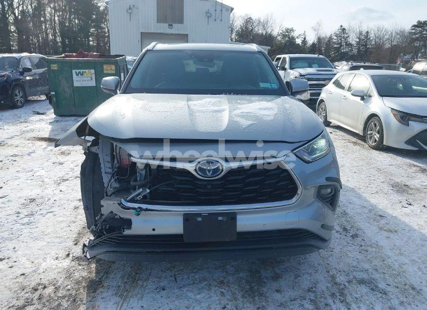 Photo 12 of 2021 Toyota Highlander HYBRID LIMITED (VIN 5TDDBRCH3MS016844)