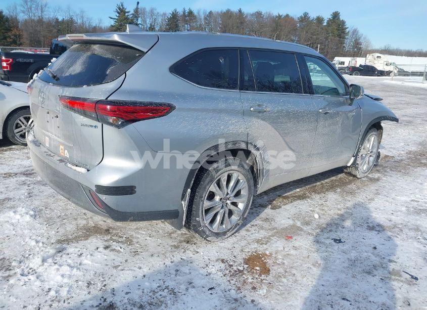 Photo 4 of 2021 Toyota Highlander HYBRID LIMITED (VIN 5TDDBRCH3MS016844)