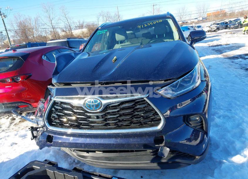 Photo 12 of 2021 Toyota Highlander HYBRID LIMITED (VIN 5TDDBRCH5MS519050)