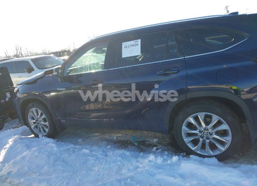 Photo 14 of 2021 Toyota Highlander HYBRID LIMITED (VIN 5TDDBRCH5MS519050)