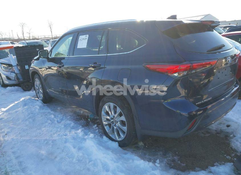 Photo 3 of 2021 Toyota Highlander HYBRID LIMITED (VIN 5TDDBRCH5MS519050)