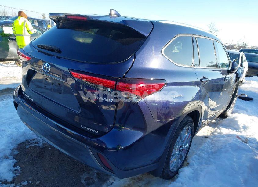 Photo 4 of 2021 Toyota Highlander HYBRID LIMITED (VIN 5TDDBRCH5MS519050)