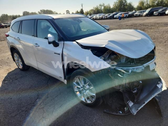 Photo 4 of 2021 TOYOTA HIGHLANDER HYBRID LIMITED (VIN 5TDDBRCH5MS525592)