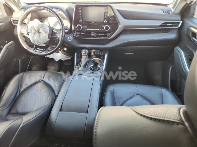 Photo 9 of 2021 TOYOTA HIGHLANDER HYBRID LIMITED (VIN 5TDDBRCH5MS525592)