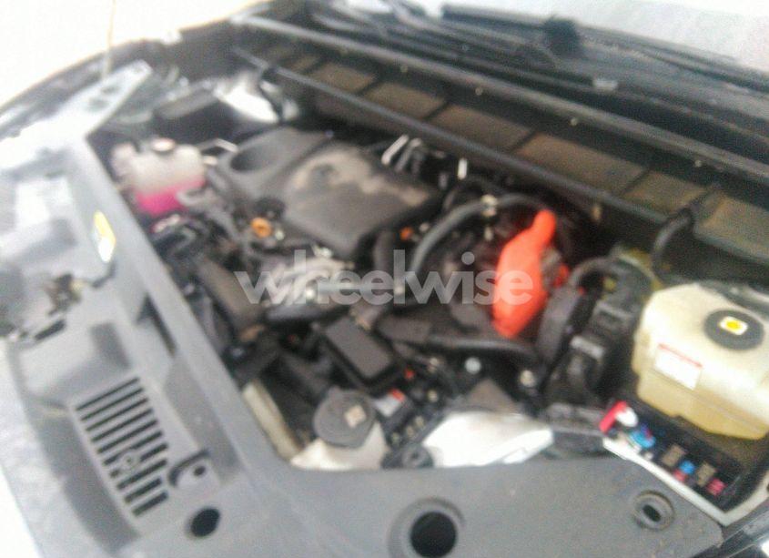 Photo 10 of 2021 Toyota Highlander HYBRID LIMITED (VIN 5TDDBRCH9MS533243)