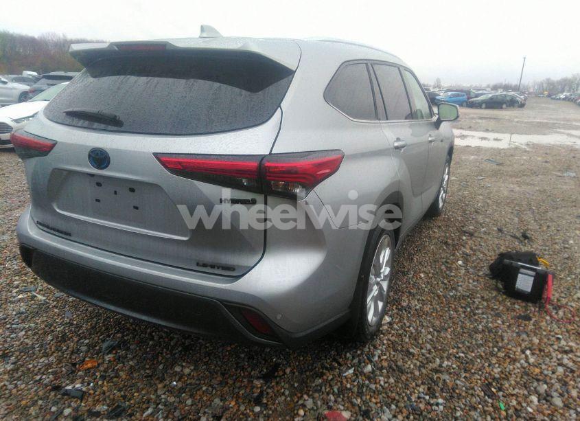 Photo 4 of 2021 Toyota Highlander HYBRID LIMITED (VIN 5TDDBRCH9MS533243)