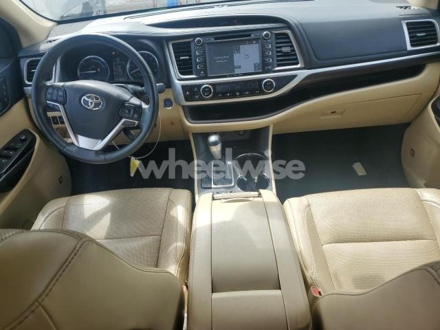 Photo 6 of 2016 TOYOTA HIGHLANDER HYBRID LIMITED (VIN 5TDDCRFH0GS019083)