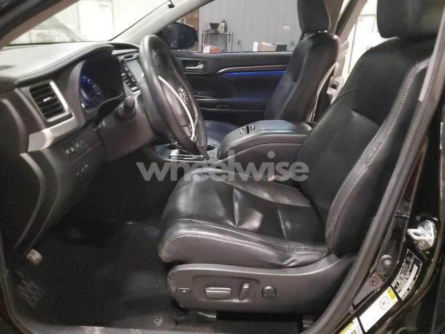 Photo 6 of 2016 TOYOTA HIGHLANDER HYBRID LIMITED (VIN 5TDDCRFH2GS017447)