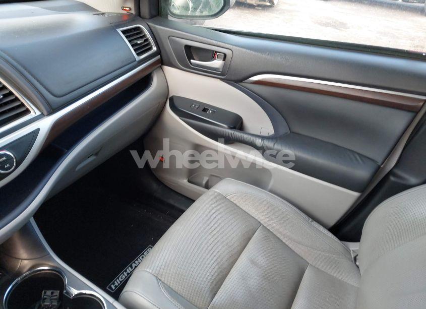 Photo 5 of 2015 Toyota Highlander HYBRID LIMITED (VIN 5TDDCRFH4FS009994)