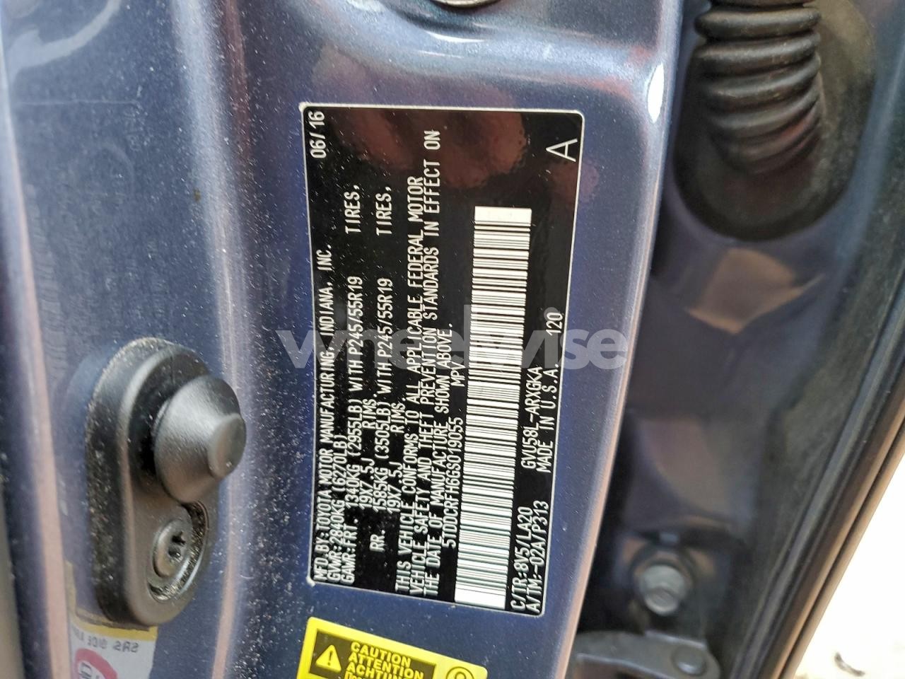 Photo 13 of 2016 TOYOTA HIGHLANDER HYBRID LIMITED (VIN 5TDDCRFH6GS019055)