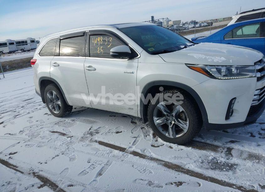 Photo 13 of 2018 Toyota Highlander HYBRID LIMITED PLATINUM (VIN 5TDDGRFH0JS041001)