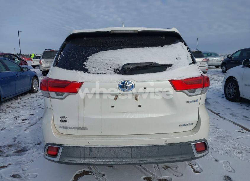 Photo 16 of 2018 Toyota Highlander HYBRID LIMITED PLATINUM (VIN 5TDDGRFH0JS041001)