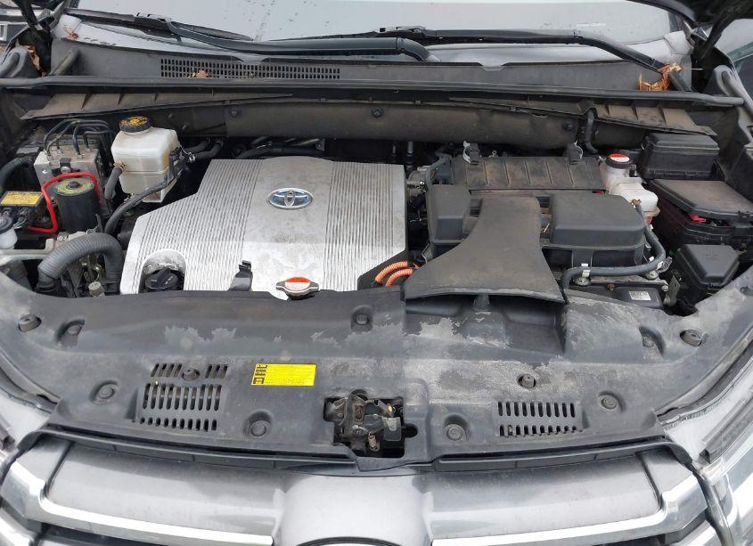 Photo 10 of 2017 Toyota Highlander HYBRID LIMITED PLATINUM (VIN 5TDDGRFH3HS029984)