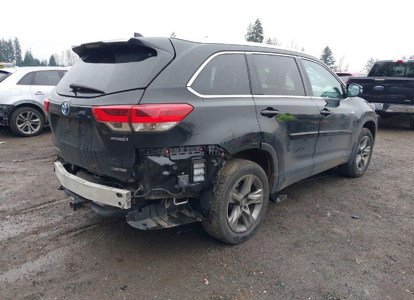 Photo 4 of 2017 Toyota Highlander HYBRID LIMITED PLATINUM (VIN 5TDDGRFH3HS029984)