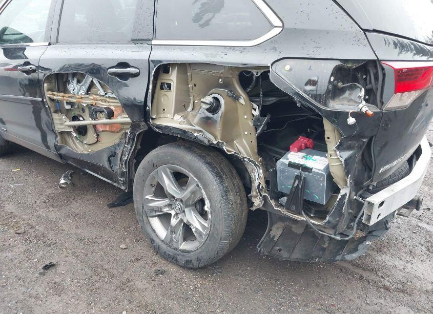 Photo 6 of 2017 Toyota Highlander HYBRID LIMITED PLATINUM (VIN 5TDDGRFH3HS029984)