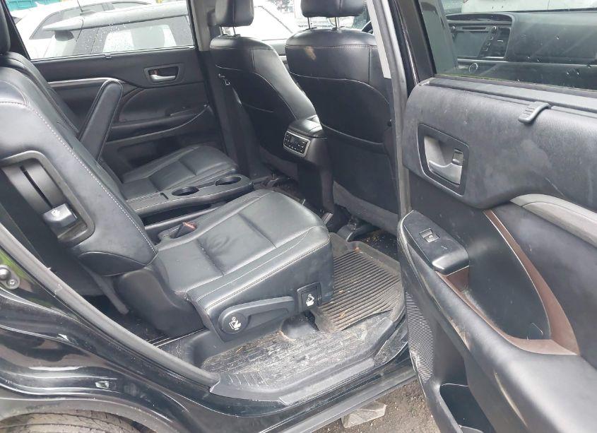 Photo 8 of 2017 Toyota Highlander HYBRID LIMITED PLATINUM (VIN 5TDDGRFH3HS029984)