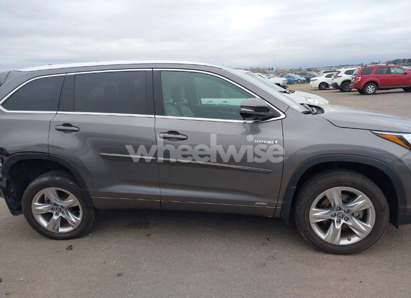 Photo 13 of 2017 Toyota Highlander HYBRID LIMITED (VIN 5TDDGRFH3HS034490)