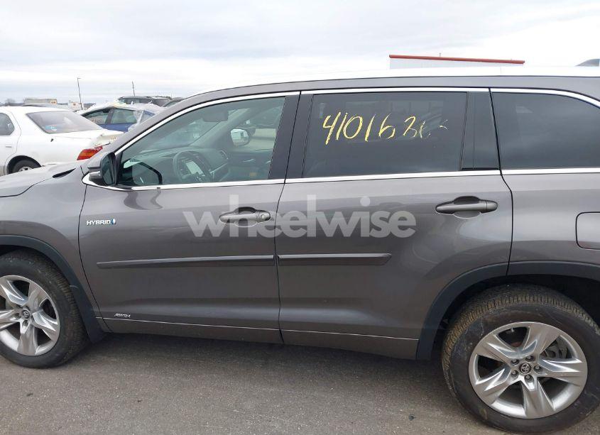 Photo 14 of 2017 Toyota Highlander HYBRID LIMITED (VIN 5TDDGRFH3HS034490)