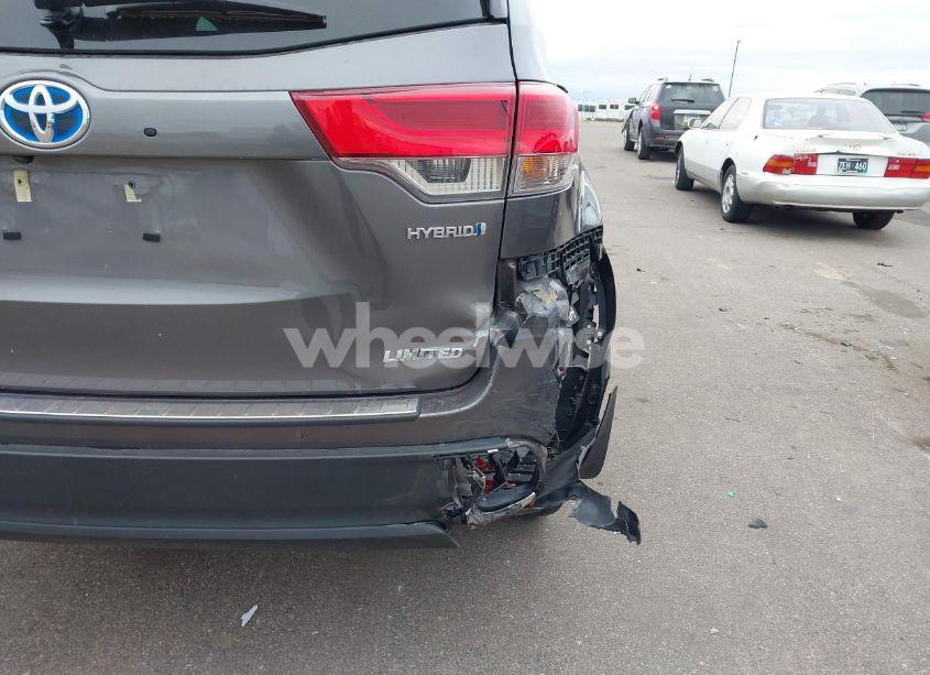 Photo 18 of 2017 Toyota Highlander HYBRID LIMITED (VIN 5TDDGRFH3HS034490)