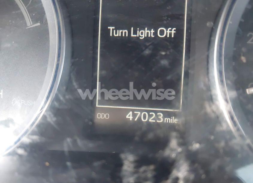 Photo 16 of 2019 Toyota Highlander HYBRID LIMITED PLATINUM (VIN 5TDDGRFH3KS059610)