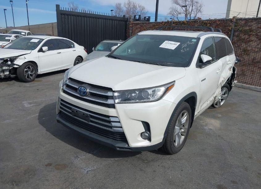 Photo 2 of 2017 Toyota Highlander HYBRID LIMITED (VIN 5TDDGRFH7HS028806)