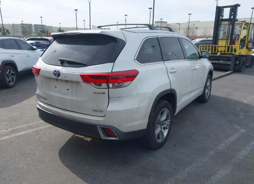 Photo 4 of 2017 Toyota Highlander HYBRID LIMITED (VIN 5TDDGRFH7HS028806)