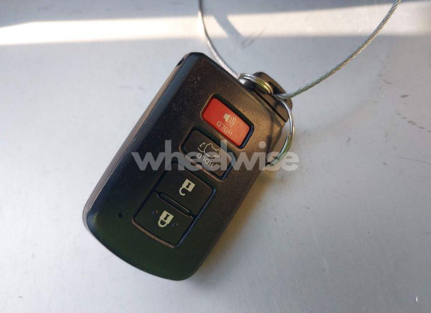 Photo 11 of 2018 Toyota Highlander HYBRID LIMITED PLATINUM (VIN 5TDDGRFH7JS040072)