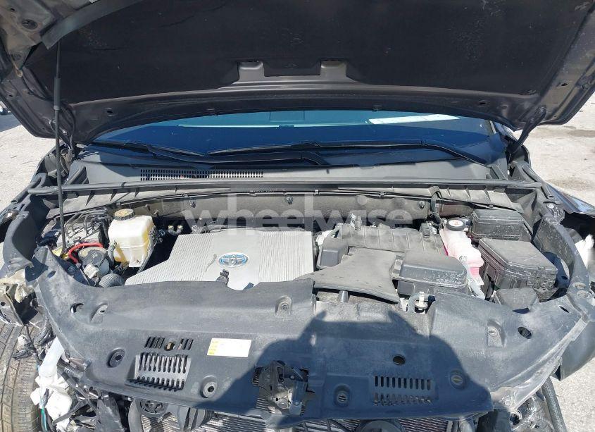 Photo 10 of 2019 Toyota Highlander HYBRID LIMITED PLATINUM (VIN 5TDDGRFH7KS072831)