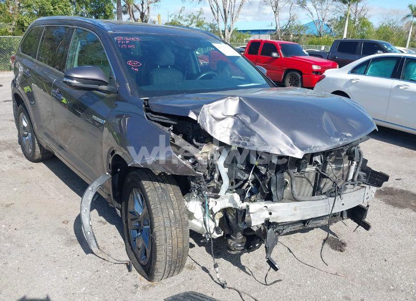 Photo 6 of 2019 Toyota Highlander HYBRID LIMITED PLATINUM (VIN 5TDDGRFH7KS072831)