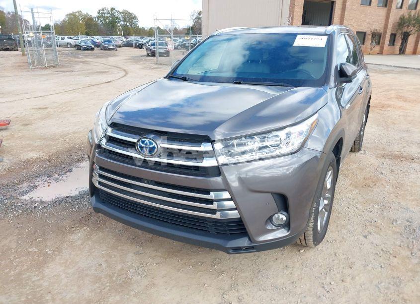 Photo 6 of 2017 Toyota Highlander HYBRID LIMITED PLATINUM (VIN 5TDDGRFH8HS021637)