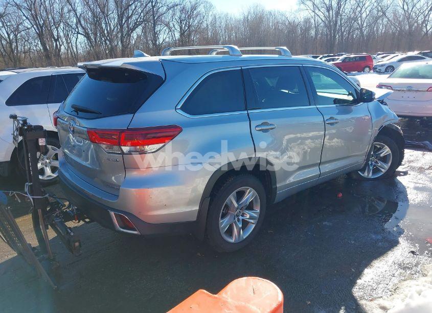 Photo 4 of 2017 Toyota Highlander HYBRID LIMITED (VIN 5TDDGRFH8HS024036)
