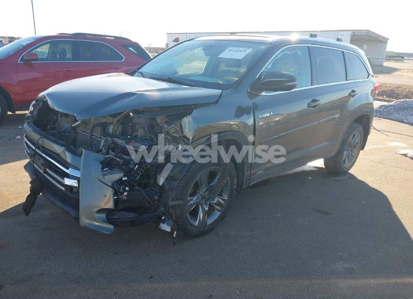 Photo 2 of 2018 Toyota Highlander HYBRID LIMITED PLATINUM (VIN 5TDDGRFH8JS045443)
