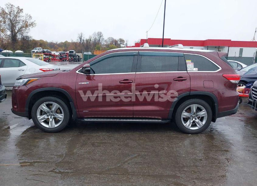 Photo 14 of 2017 Toyota Highlander HYBRID LIMITED (VIN 5TDDGRFH9HS024322)
